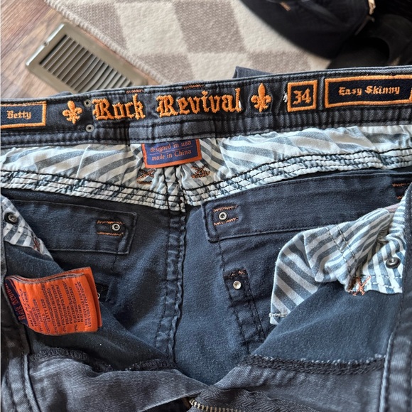 Rock Revival Charcoal Jeans with Black Accents - Picture 6 of 8